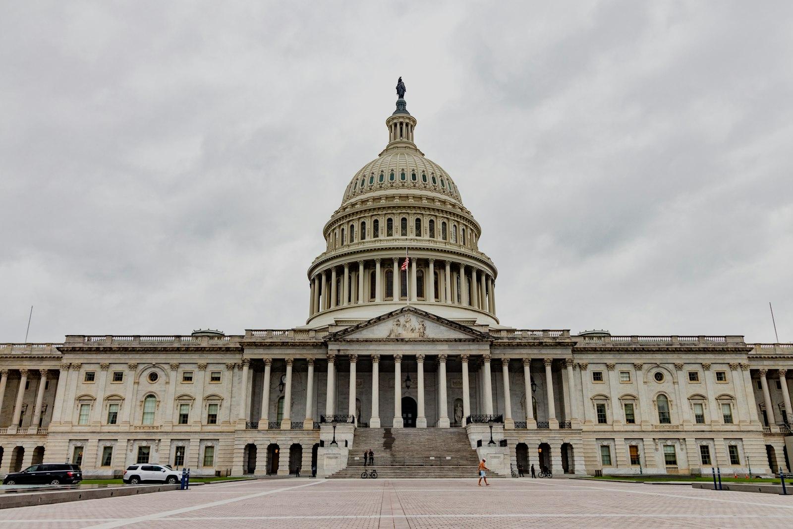 House GOP Budget Passes 216-214, Funds Iran Defense, Farm Aid, Elections